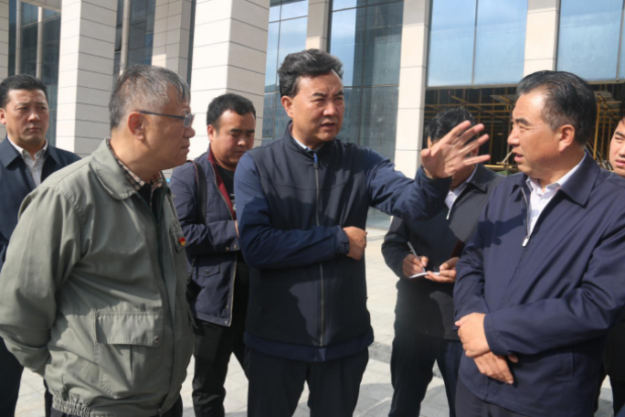省人大常委會副主任、海東市委書記鳥成云專題調(diào)研曹家堡保稅物流園